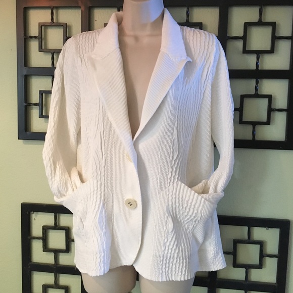 Flair Jackets & Blazers - White Knit Blazer